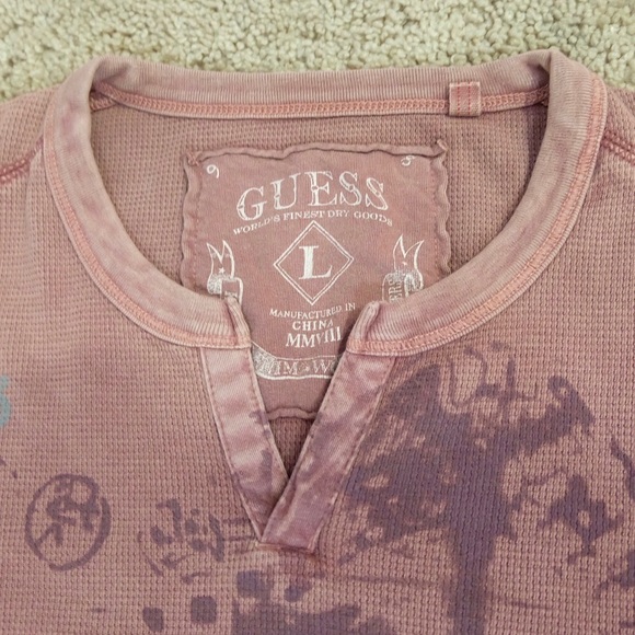 SOLD🚫Guess Vintage Washed Effect Pullover - Picture 4 of 4